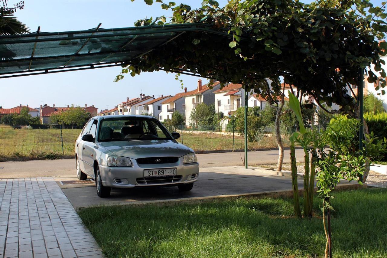 Apartments With A Parking Space Umag - 7109 מראה חיצוני תמונה