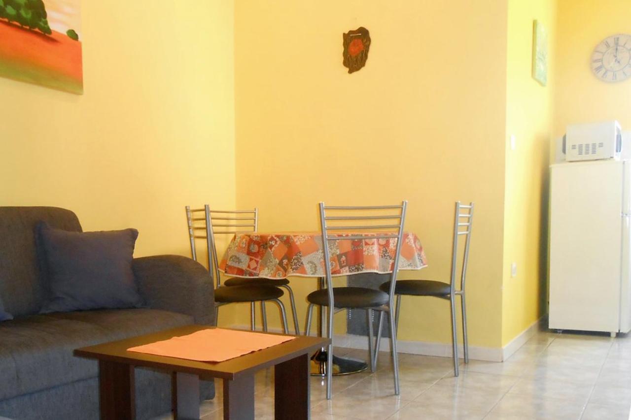 Apartments With A Parking Space Umag - 7109 מראה חיצוני תמונה